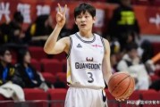 云开体育官网-惨遭15分大逆转！女篮霸主加时3分惜败：杨力维空砍14分3板4助！