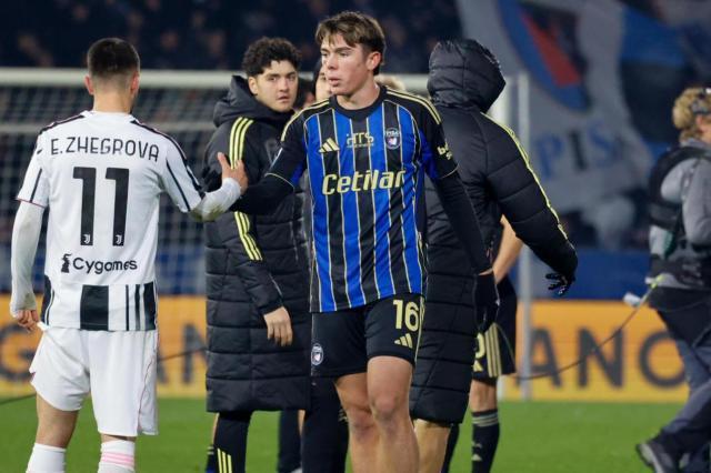 1766885102593033226.jpg louis-thomas-buffon-rechts-spielte-gegen-juventus.jpg